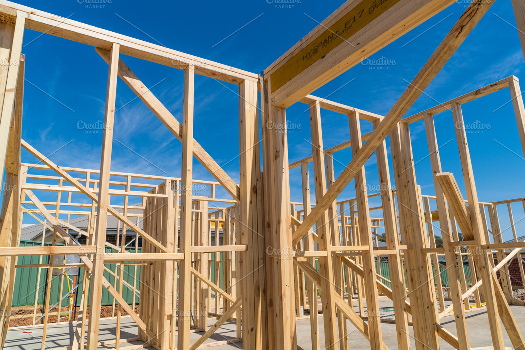 house-frame-under-construction-2-high-quality-industrial-stock-photos