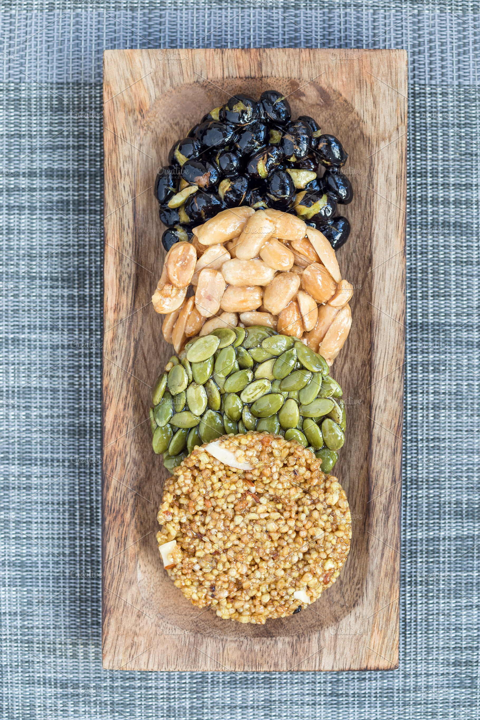  Korean  traditional sweet snacks  with peanuts pumpkin 