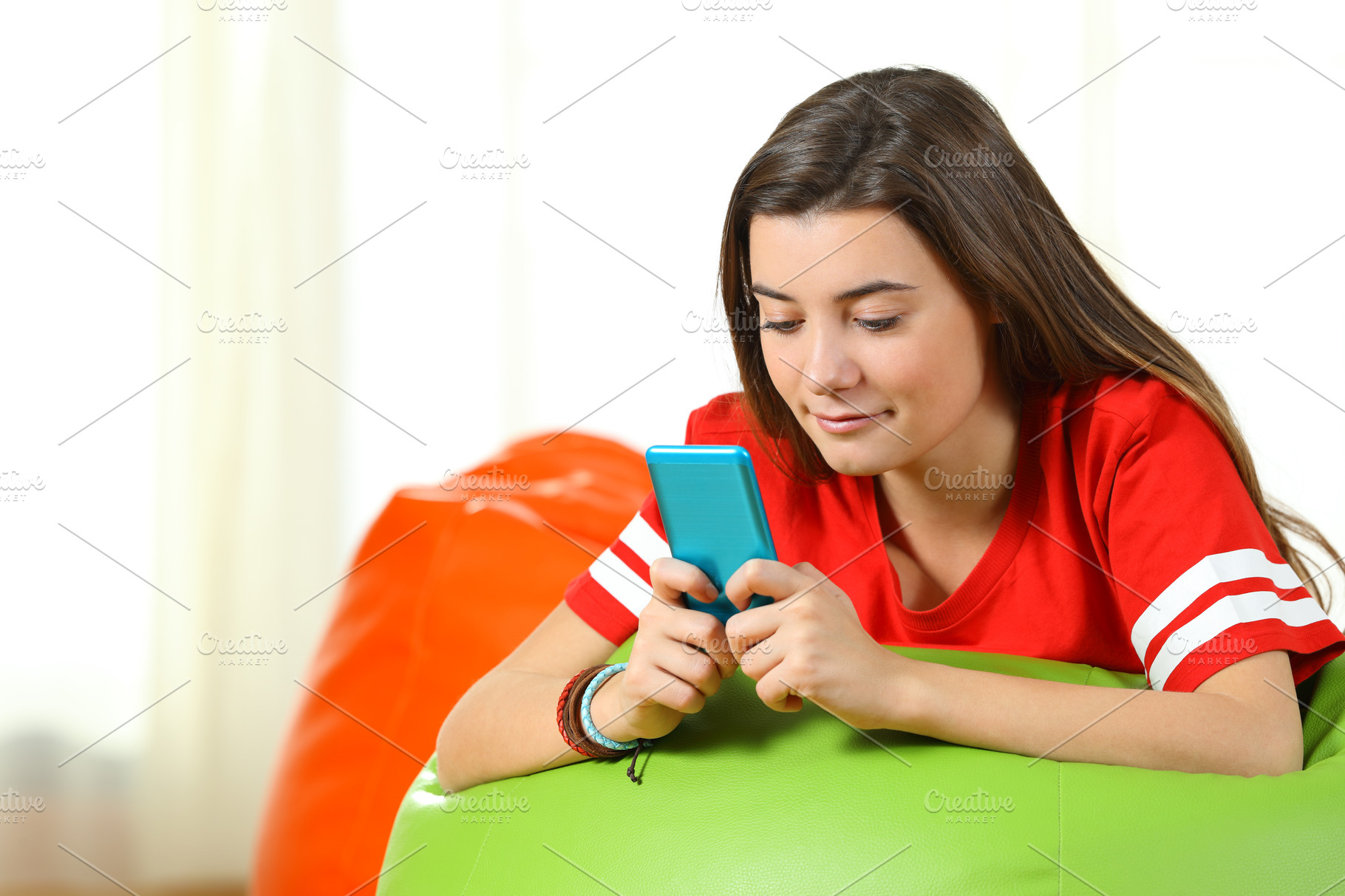 serious teen using a smart phone High-Quality Technology Stock Photos ... pic pic