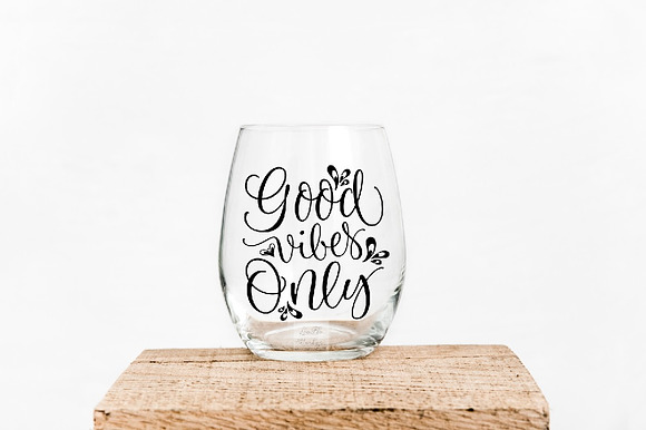 3 Stemless wine glass mockups no stem three glasses mockup photo