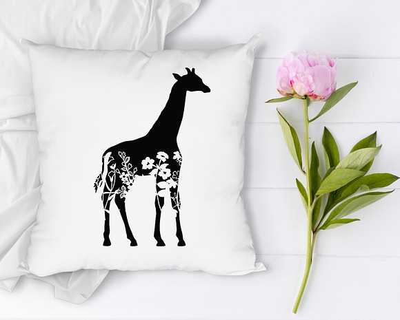 Download Floral Giraffe Svg Giraffe Clipart Pre Designed Photoshop Graphics Creative Market