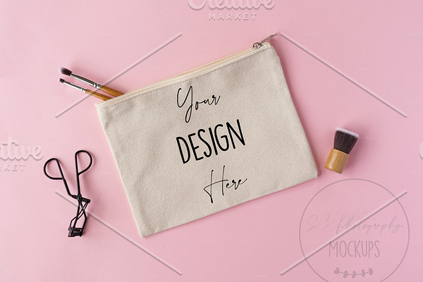 Download Canvas Makeup Bag Mockup - Bridal | Creative Photoshop ...